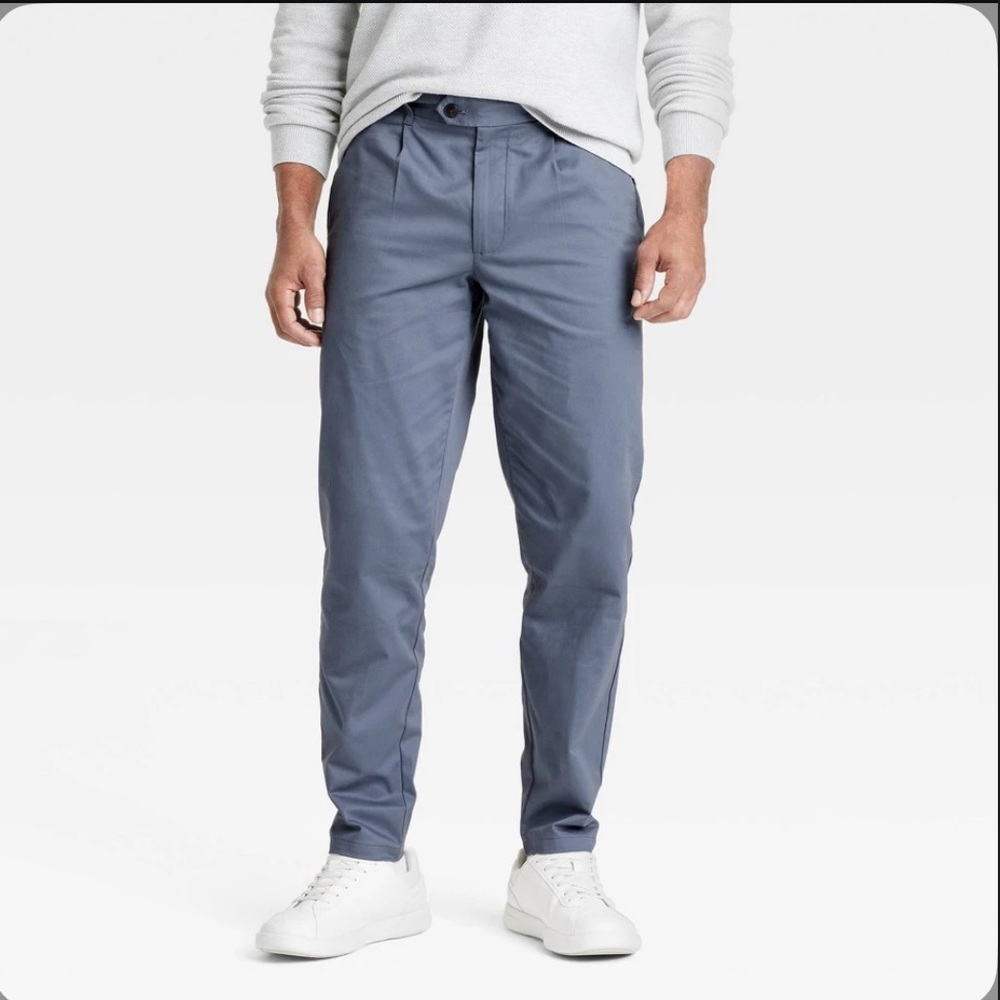 Men's Extended Tab Pleated
Dress Trousers - Goodfellow & Com Steel Gray 31x30: